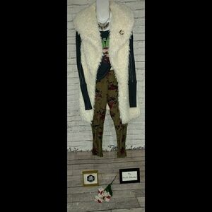 Lucky Brand Floral Army Green Linen Cargo Pants